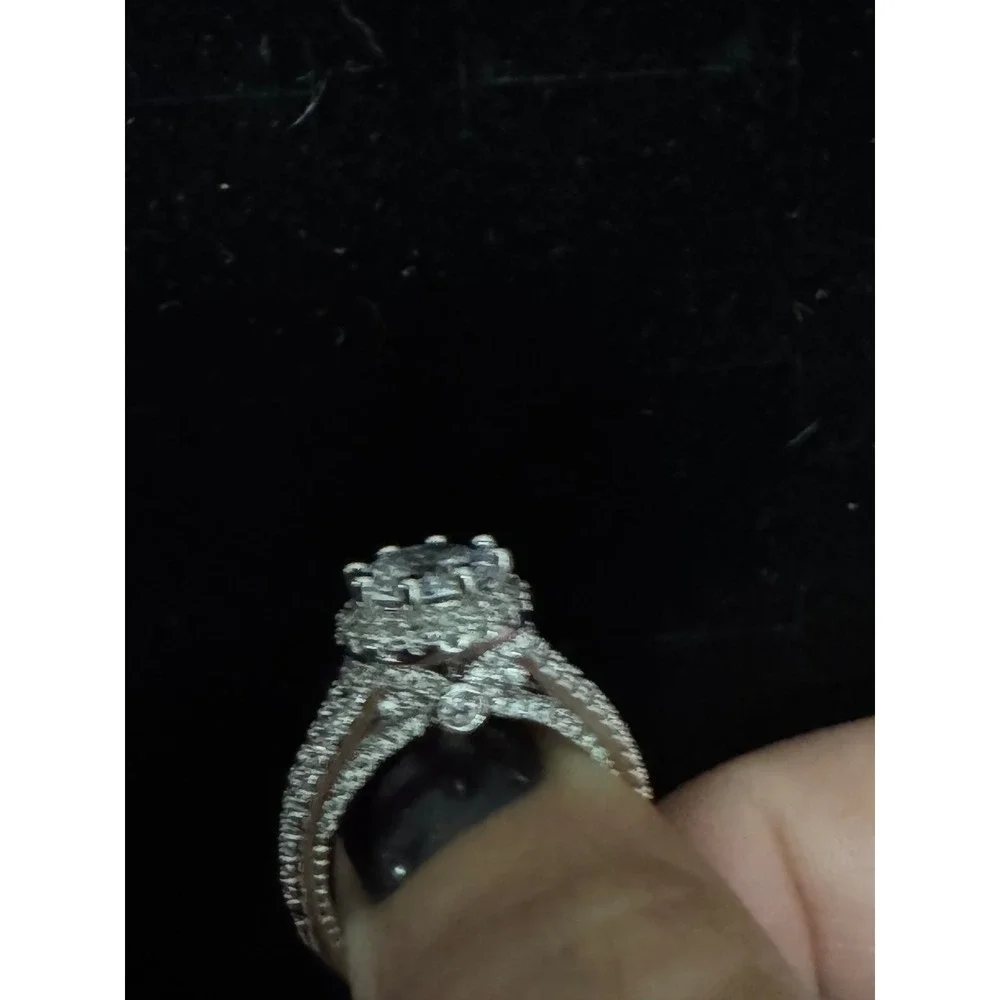 Silver Tone Double‎ Halo Round Cut Split Shank Costume Jewelry Ring Size 7